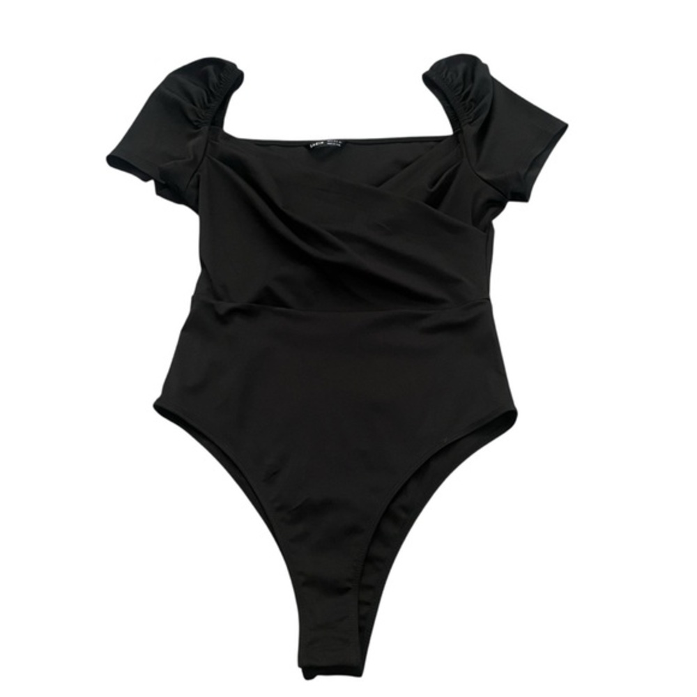 SHEIN Women’s Black Blouse Bodysuit with Puff Sleeves Size M